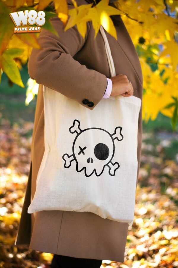 Pirate Skull Cartoon Tote Bag