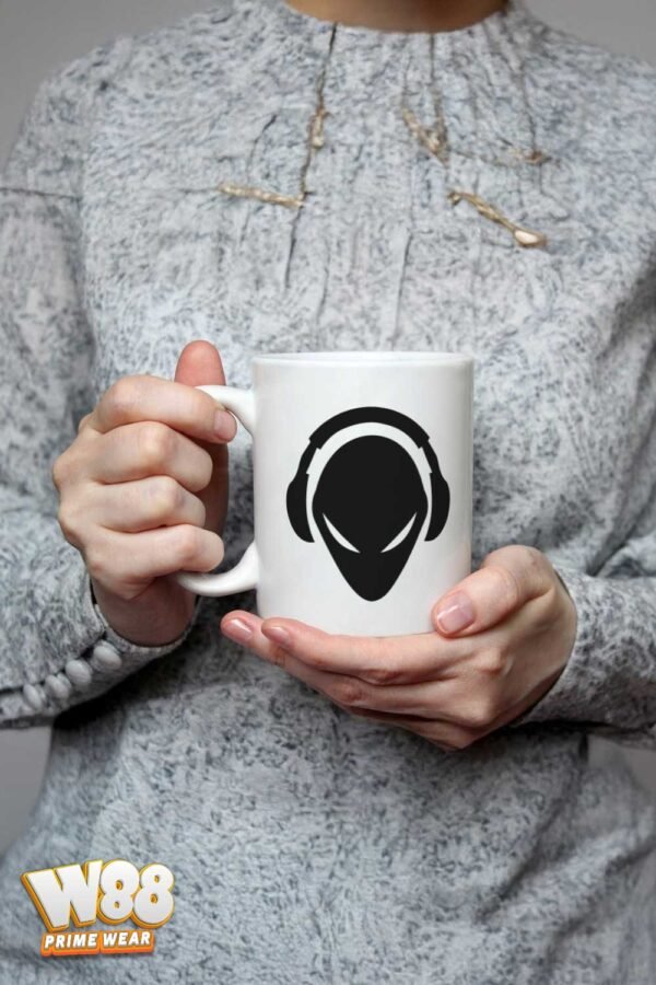 Alien DJ Vibes 11oz Mug